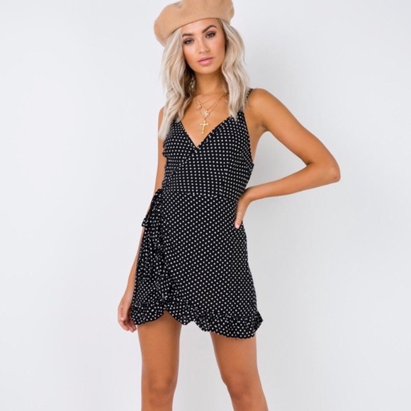 Princess Polly Dresses & Skirts - NWT Princess Polly Polka Dot Wrap Dress